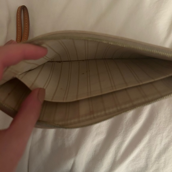 LV neverful pouch - Picture 5 of 6